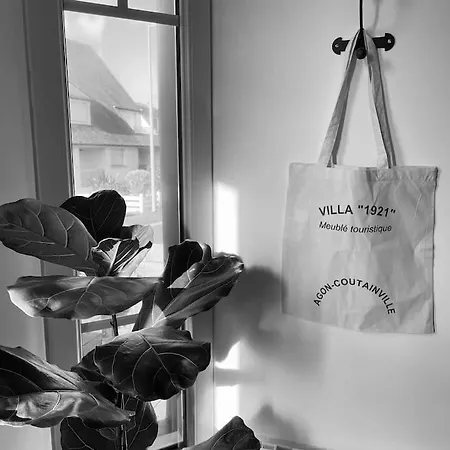 La « 1921 » Nyaraló Agon Coutainville